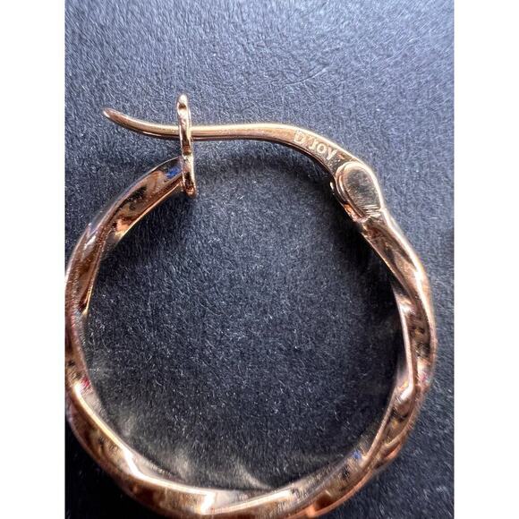 NEW gold over sterling silver twisted hoop earrings - Picture 4 of 9